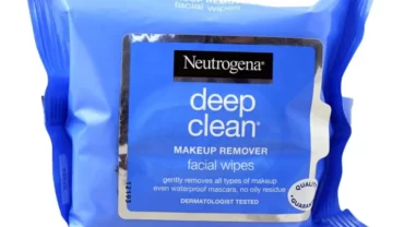 مناديل نيتروجينا  / Neutrogena deep clean makeup remover