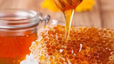 العسل لترطيب البشرة