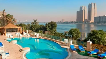 حمام سباحة هيلتون ريزيدنس الزمالك Hilton Zamalek Residences