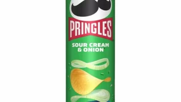 شيبس برينجلز بالبصل والقشدة الحامضة / Pringles Sour Cream And Onion Flavour Chips